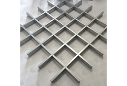 Потолок грильято 100х100 Матовый металлик (h=30; b=10) ЦСС